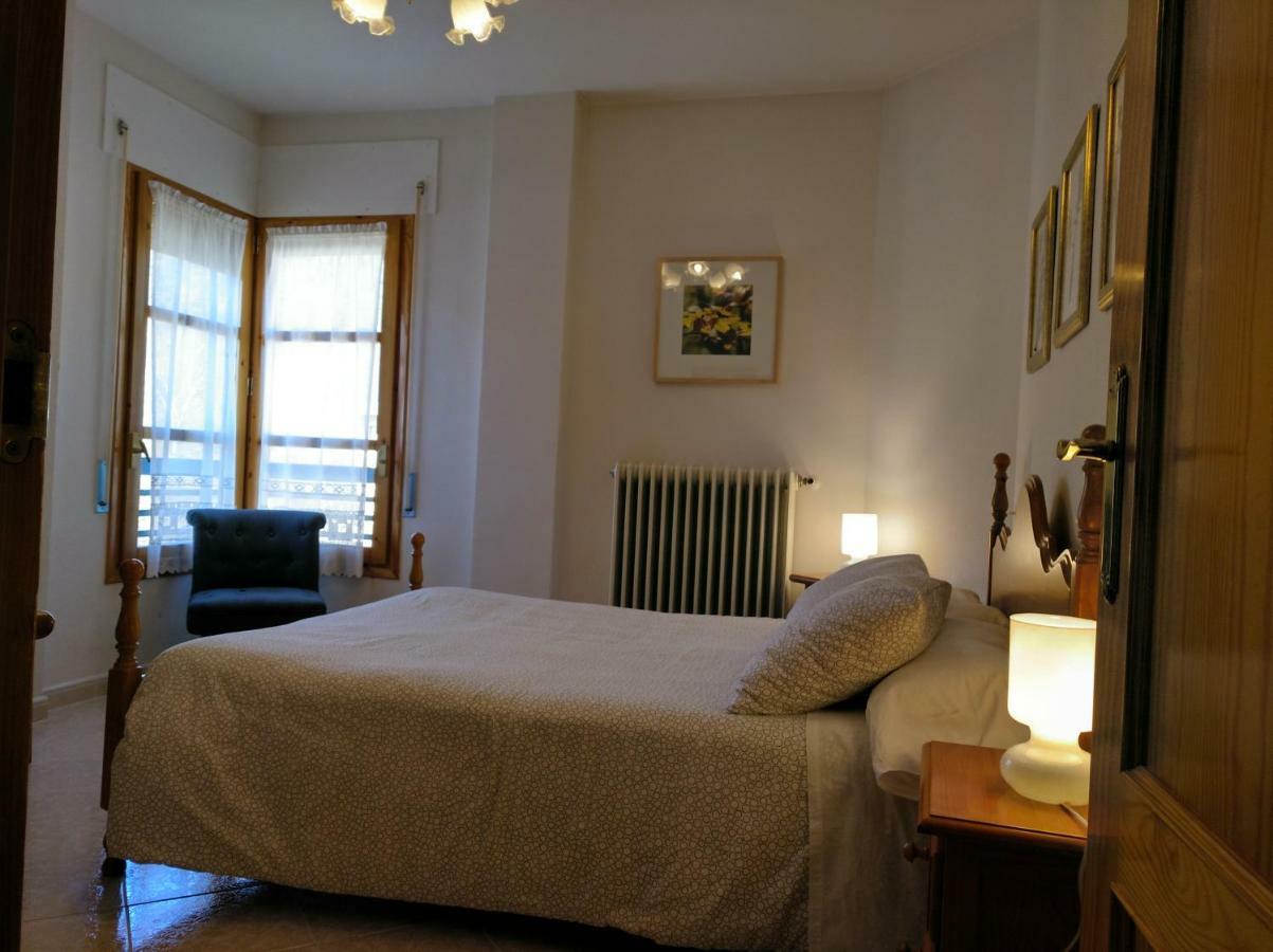 Best Biescas Tourist Home Экстерьер фото